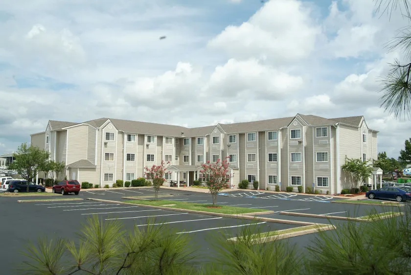 Expo Inn - Image 1