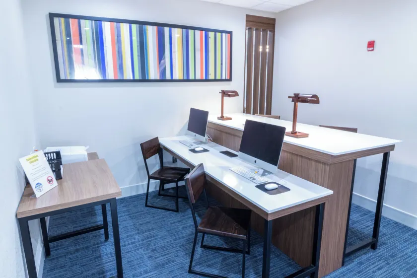 Holiday Inn Express Hotel & Suites Crestview South I-10 by IHG - Image 1