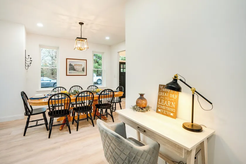 Family-friendly Hatfield Home: 3 Mi to Downtown! - Interior