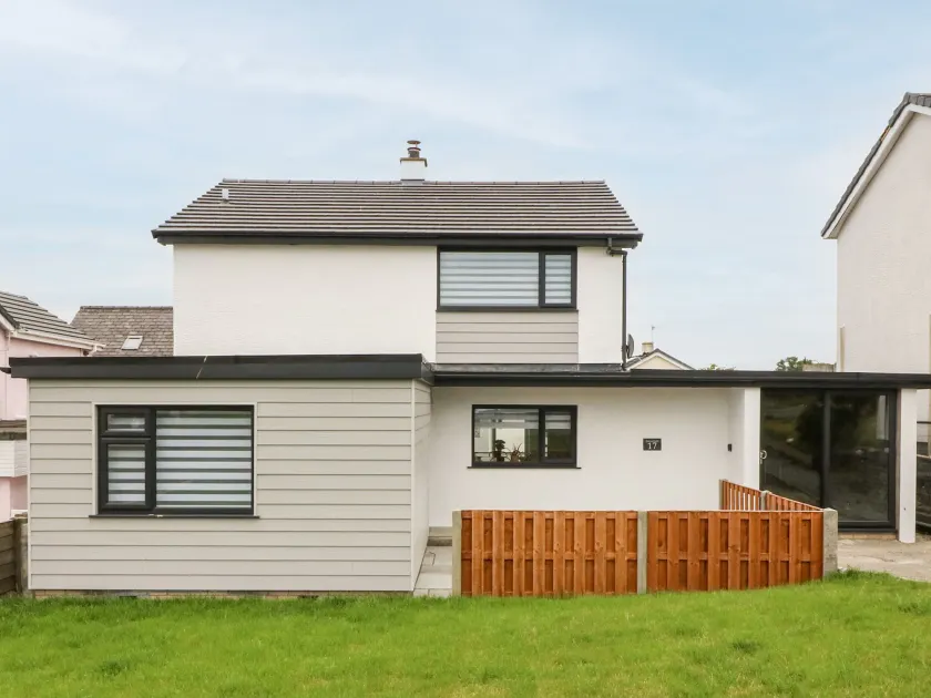 Daresfield - Image 1