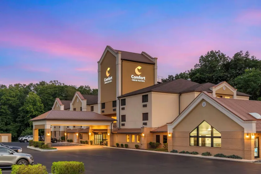 Comfort Inn & Suites LaVale - Cumberland - Image 1