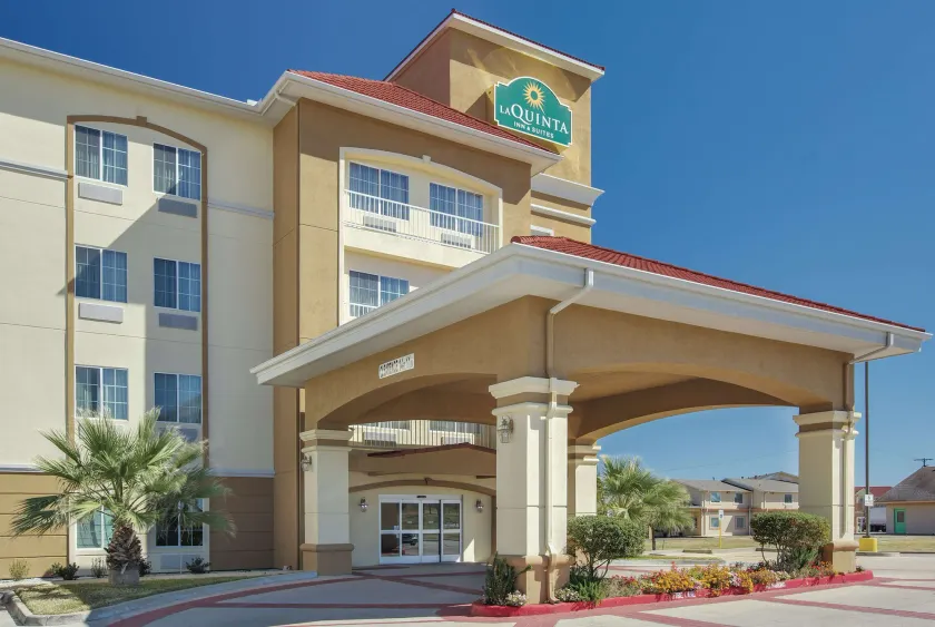 La Quinta by Wyndham Corsicana - Image 1