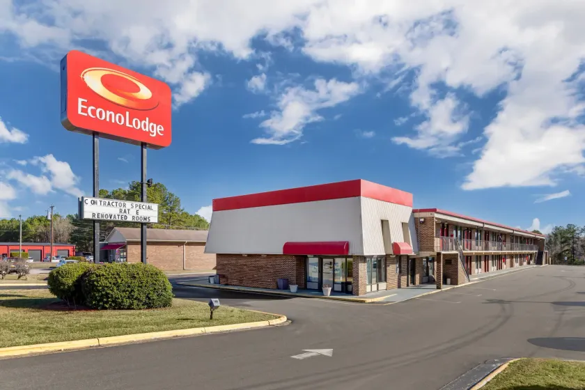 Econo Lodge Creedmoor - Butner - Image 1