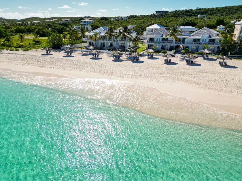 Shoal Bay Villas - Image 1