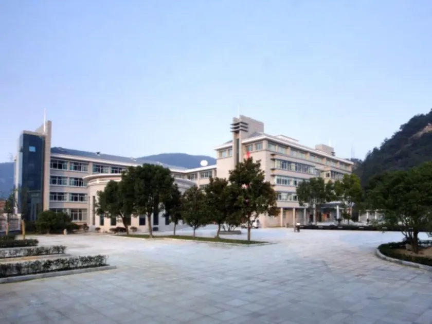 S&N Niutoushan Resort - Image 1