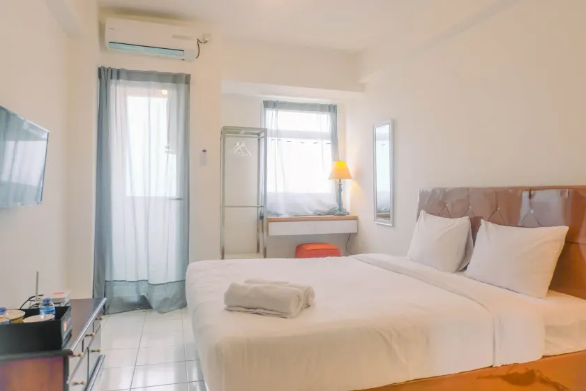 Best Price Studio Apartment at Gunung Putri Square - Image 1