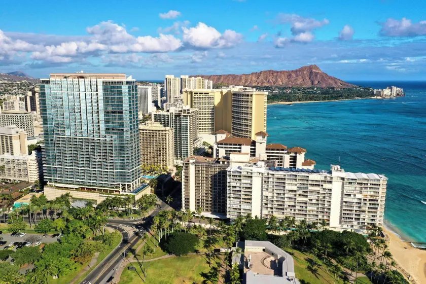 Ka Laʻi Waikiki Beach, LXR Hotels & Resorts - Image 1