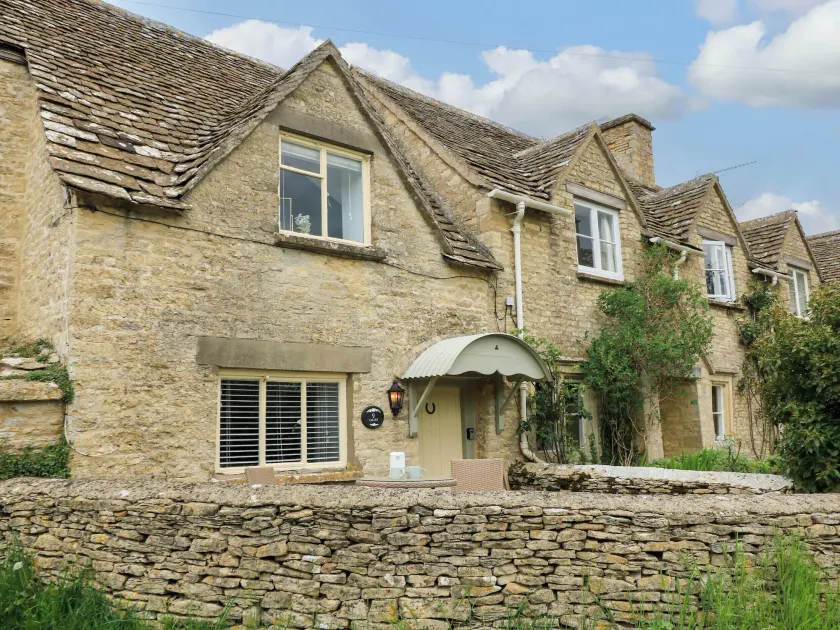 Bramley Cottage - Image 1