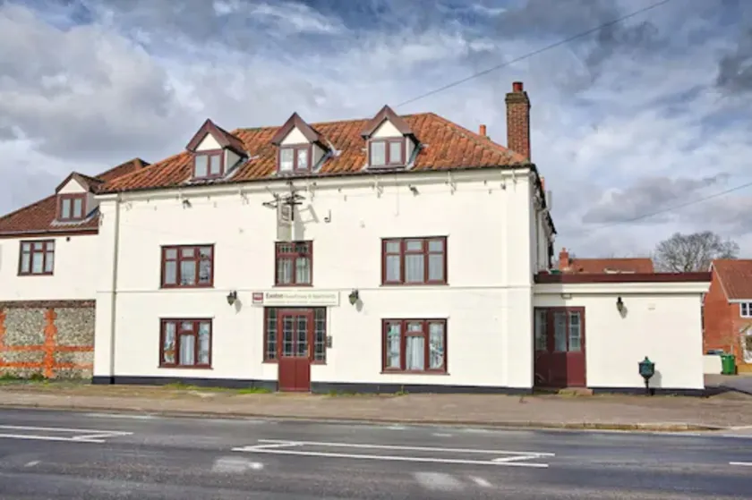 Easton Guest House - Image 1