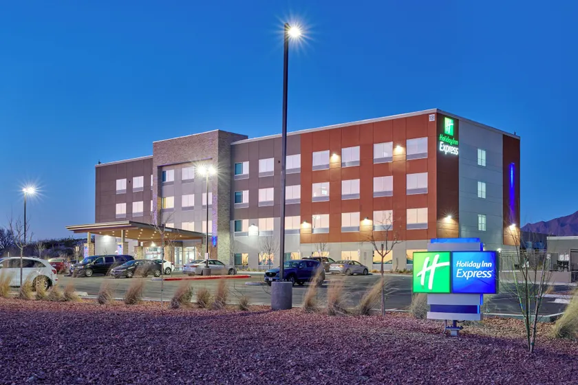 Holiday Inn Express & Suites El Paso - Sunland Park Area by IHG - Image 1