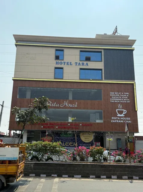 HOTEL  TARA - Image 1