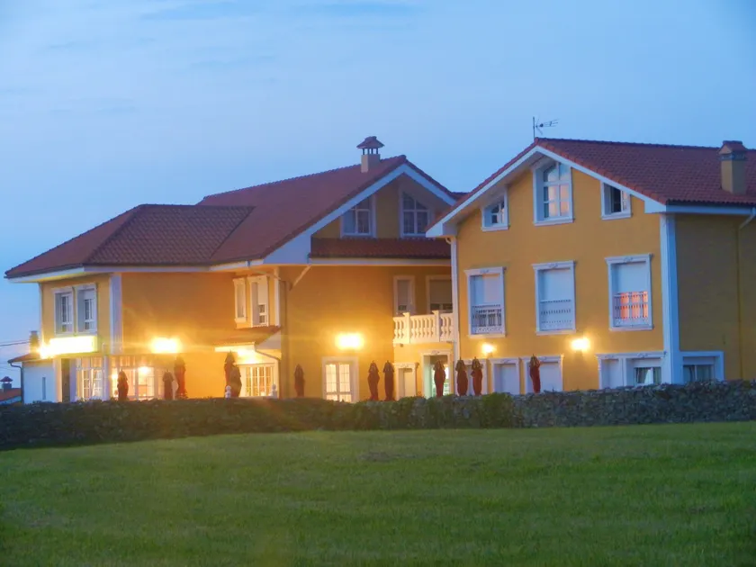 Hotel Boutique El Pescador - Image 1