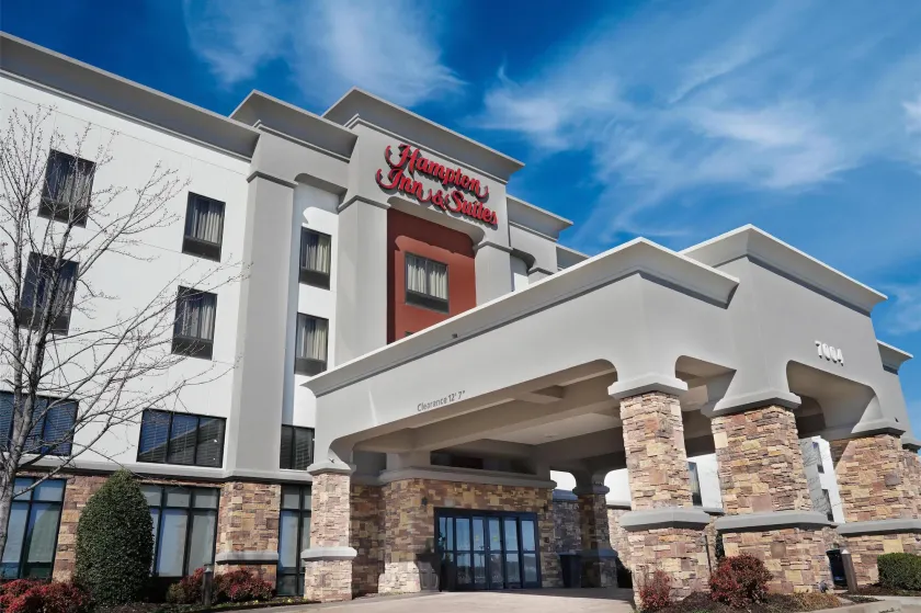 Hampton Inn & Suites Tulsa/Tulsa Hills - Image 1