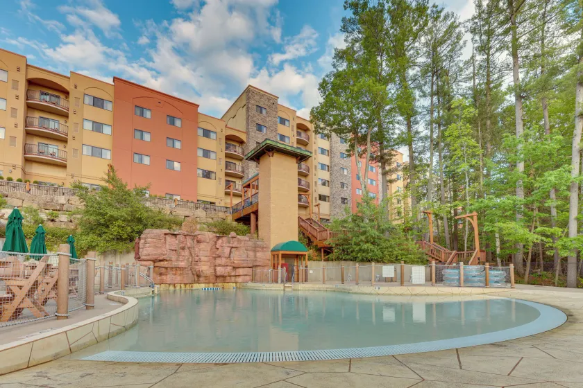 1st-floor Wisconsin Resort Condo w/ Patio! - Image 1