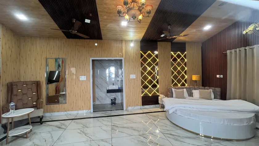 Msk hotel & restsaurant - Image 1