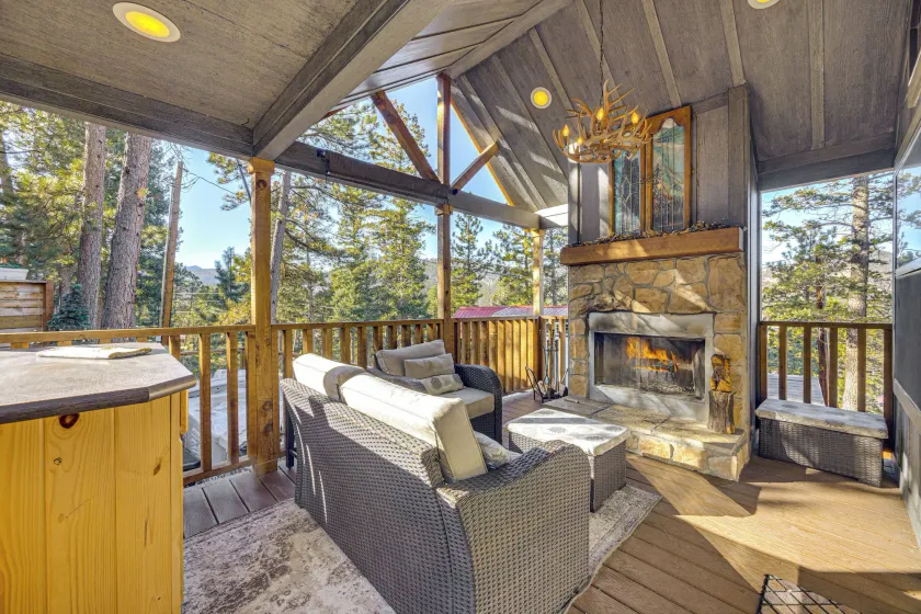 Tiny House Get Away - Image 1