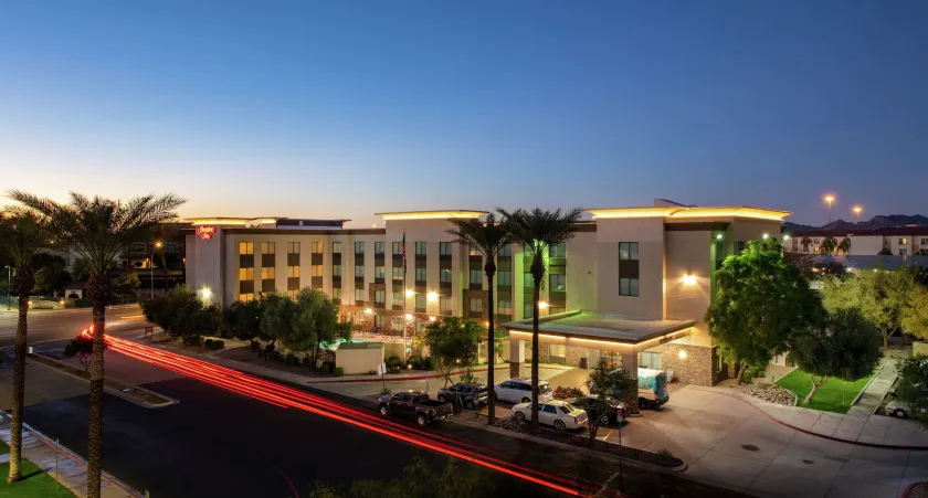 Hampton Inn Phoenix-Airport North - Image 1