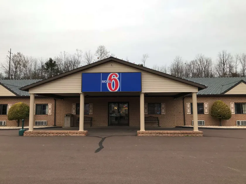 Motel 6-Bloomsburg, PA - Image 1