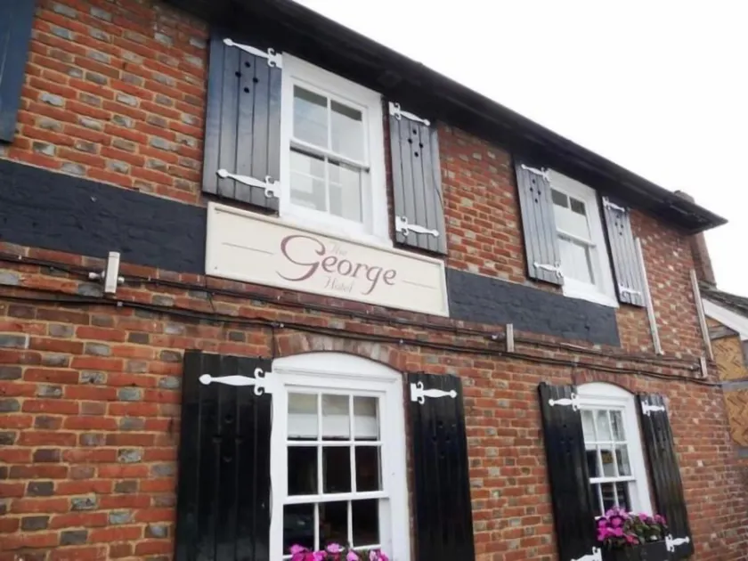 The George Hotel - Image 1