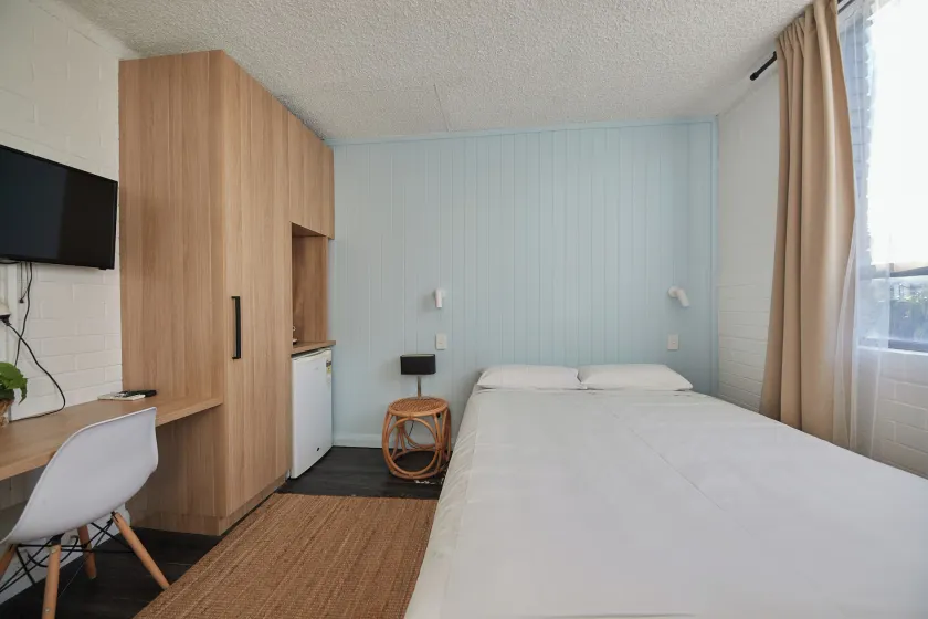 Little Coogee Hotel - Image 1
