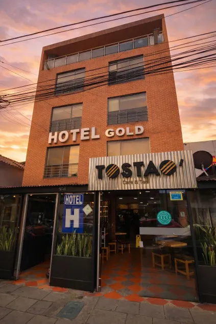 Hotel Dorado Gold - Image 1