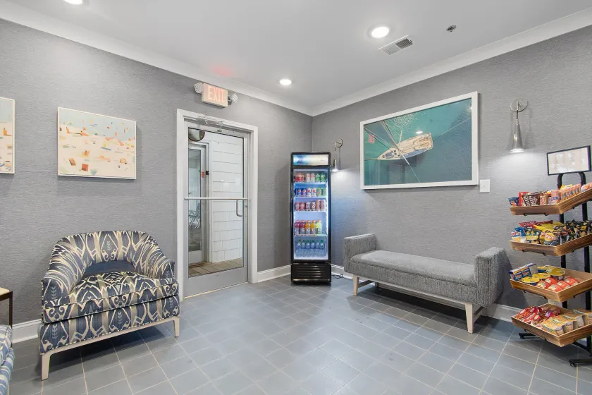 Ocean Isle Inn - Hall
