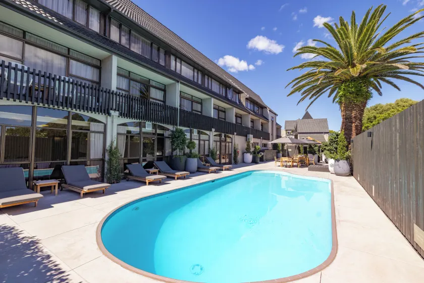 Auckland Rose Park Hotel - Image 1