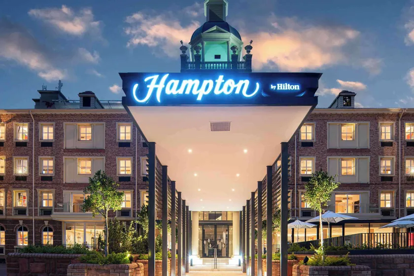 Hampton By Hilton Sandton Grayston - Image 1