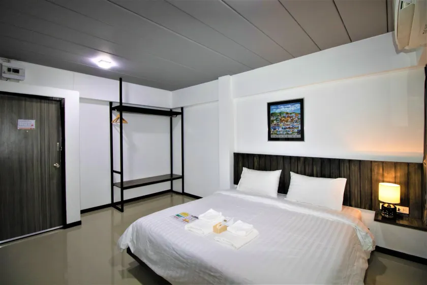 The 168 Gallery Residence and Hotel - Image 1