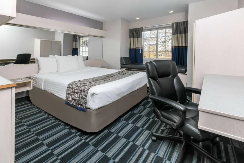 Microtel Inn and Suites Lafayette - Image 1