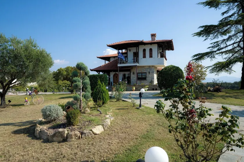 Archontiko Alexandros Luxury Suites - Image 1