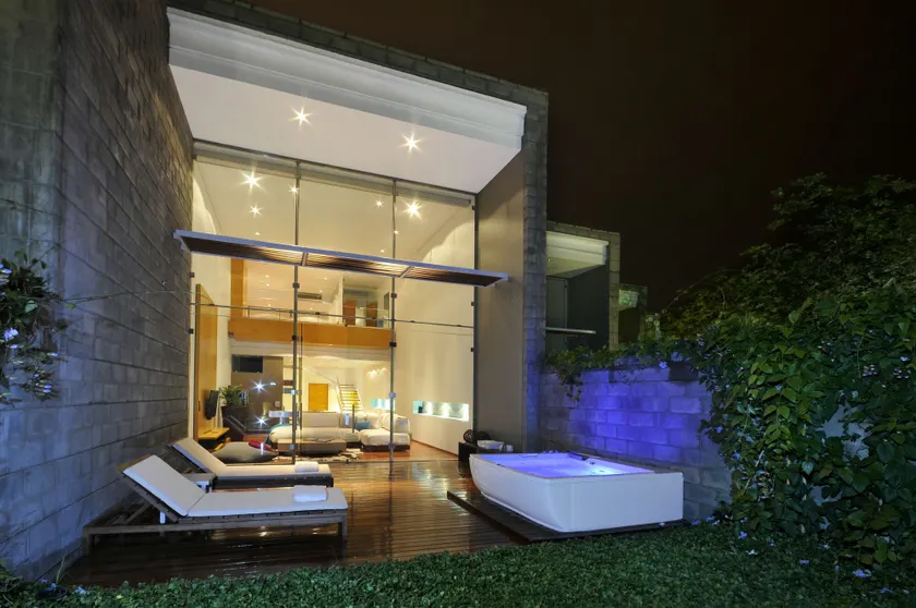 AcquaSanta Lofts Hotel - Image 1