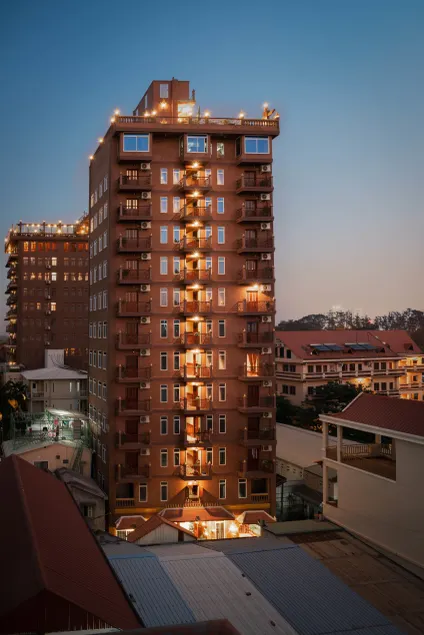 Okay Palace Hotel - Image 1