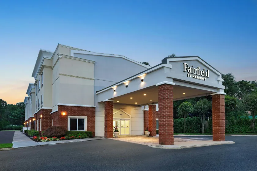 Fairfield by Marriott Medford Long Island - Image 1