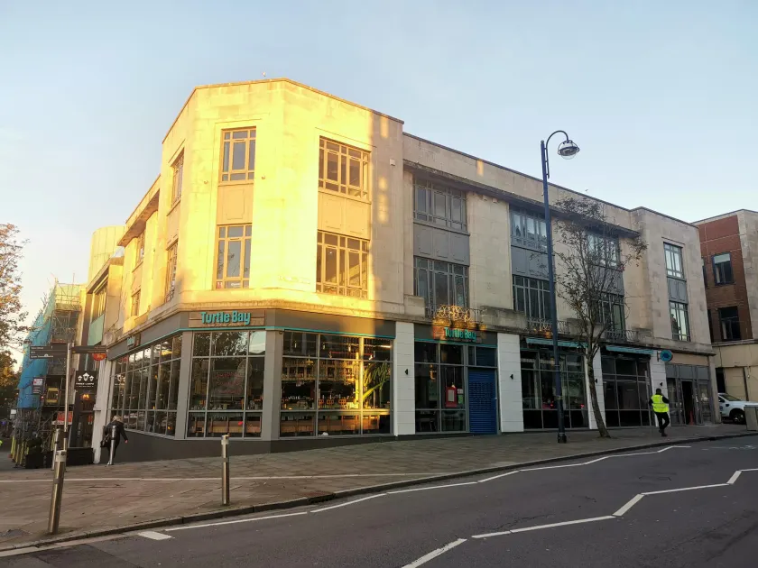 Cwtsh Hostel Central Swansea, Social & Modern, Near Train Station - Image 1