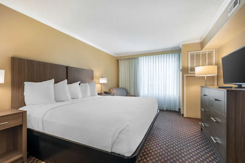 Best Western Ocean City Hotel and Suites - Image 1