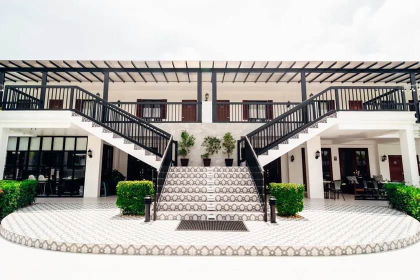 The Mansion Boutique Hotel - Image 1