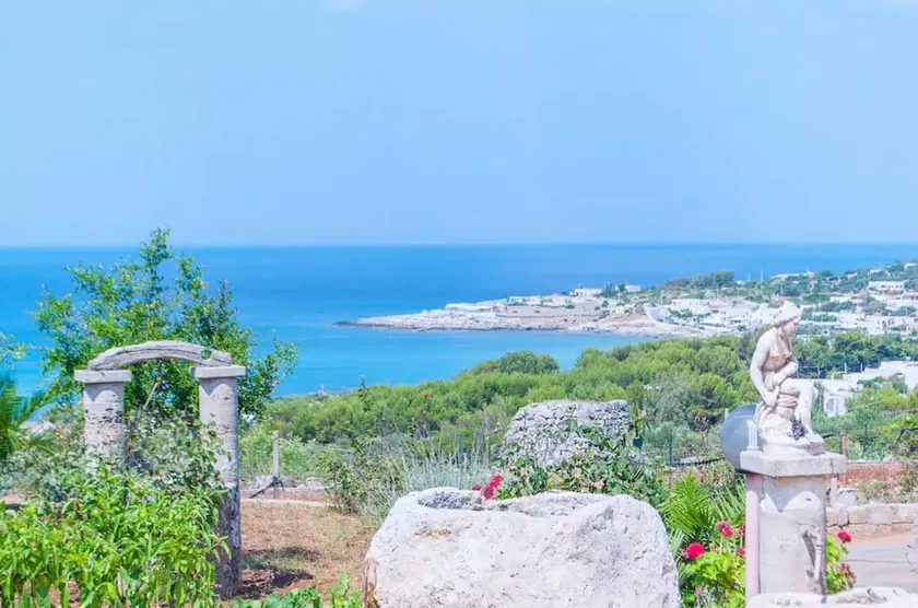 Villa Felloniche on Seashore - Image 1