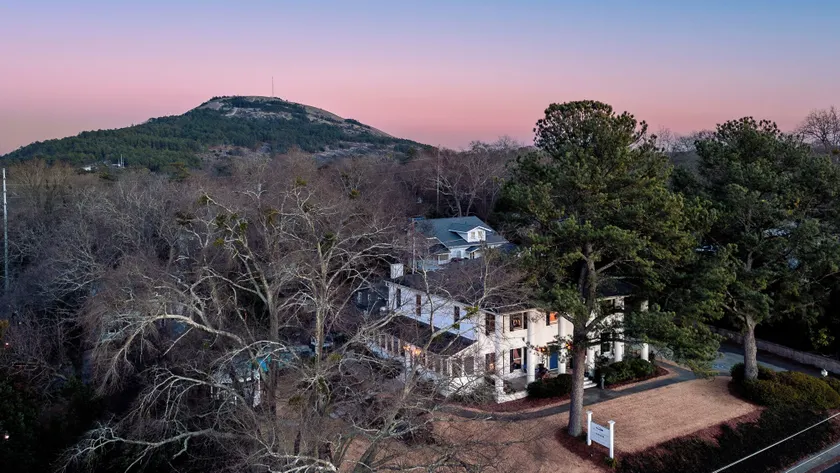 Stone Mountain Manor - Image 1