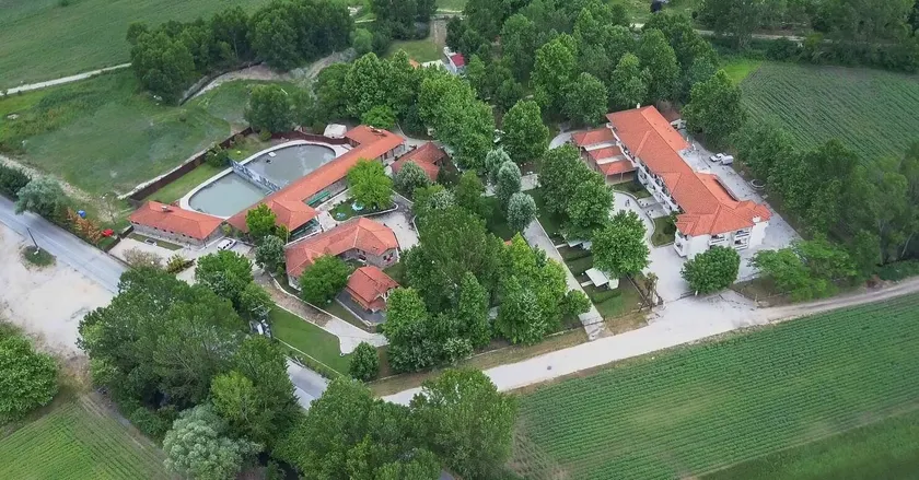 Yannis Hotel - Image 1