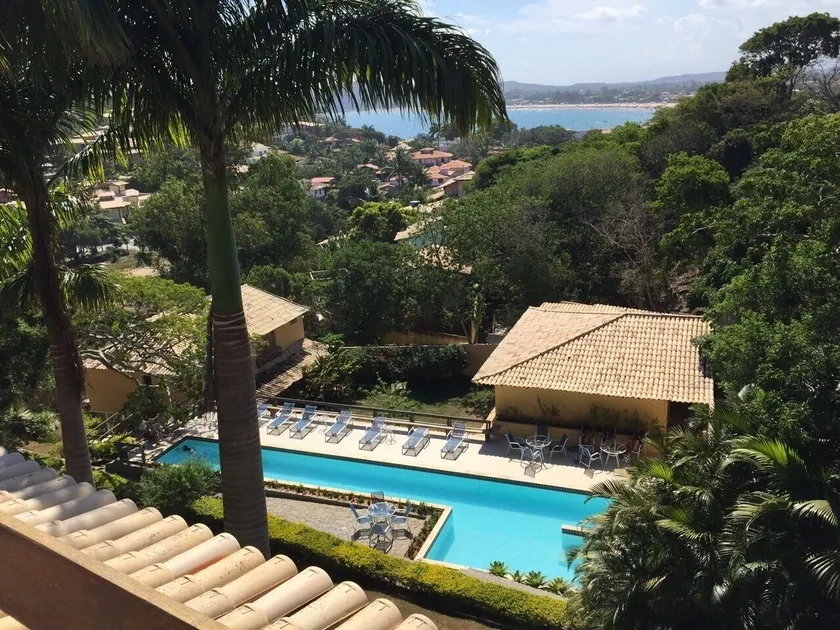 Praia da Ferradurinha Guest House - Image 1