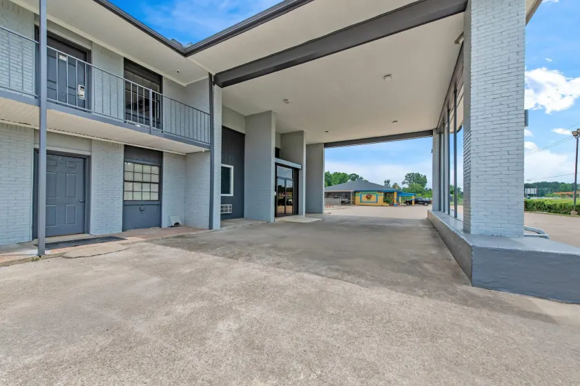 Rodeway Inn & Suites Jefferson - Image 1