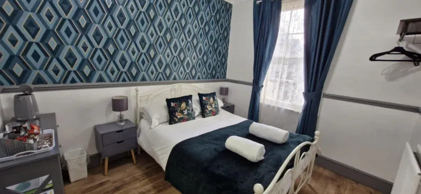 LilyRose Hotel - Image 1
