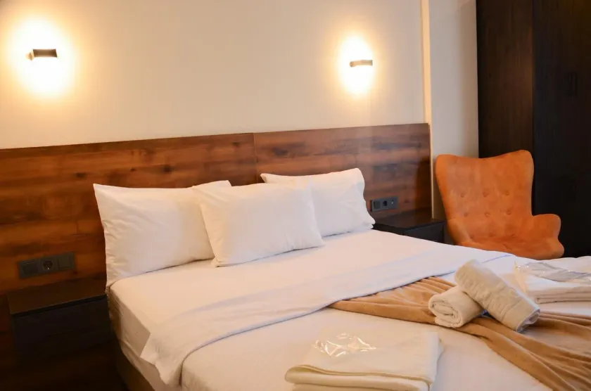Deta Port Hotel - Image 1