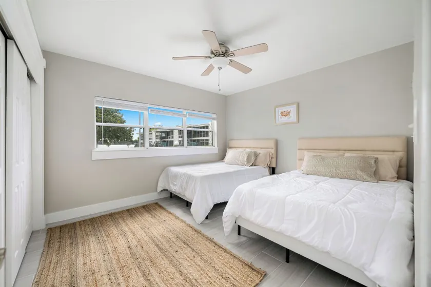 gorgeous property at winter park -131 - Room