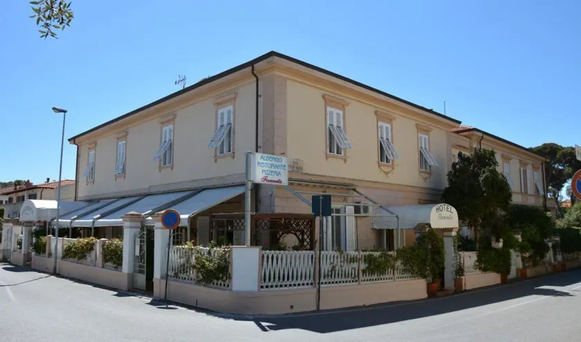 Hotel Fiammetta - Image 1