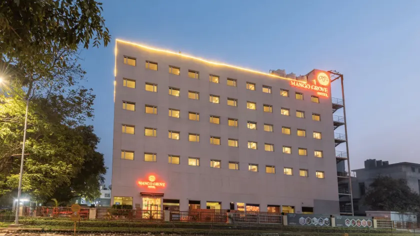 Mango Grove Hotel - Image 1
