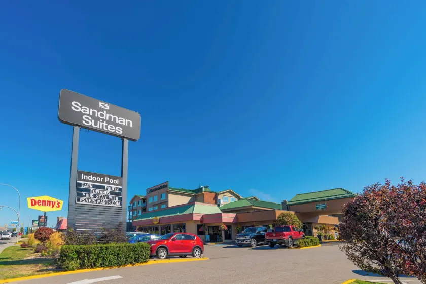Sandman Hotel Vernon - Image 1