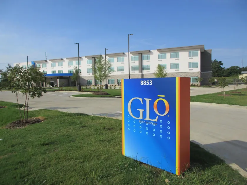Glo Best Western Olive Branch - Image 1