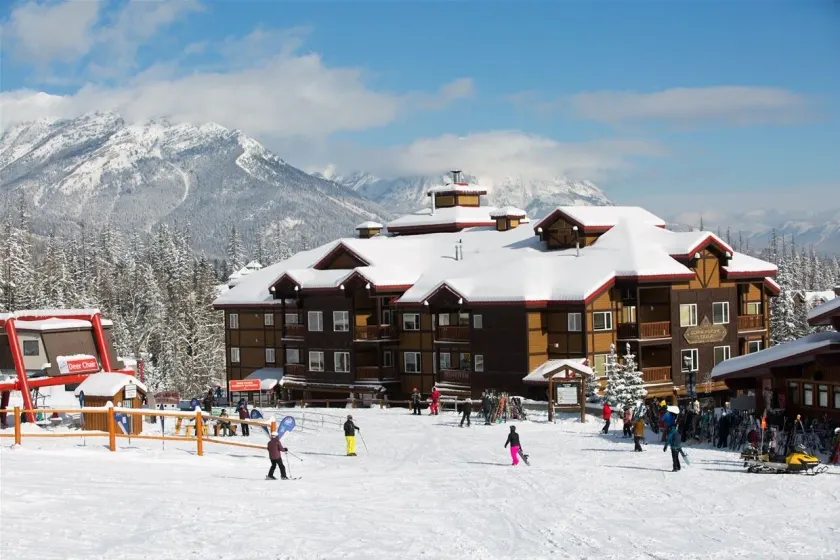 Cornerstone Lodge by StayIn - Image 1